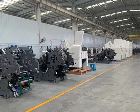 Estado de funcionamiento de la máquina para fabricar bolsas de papel
